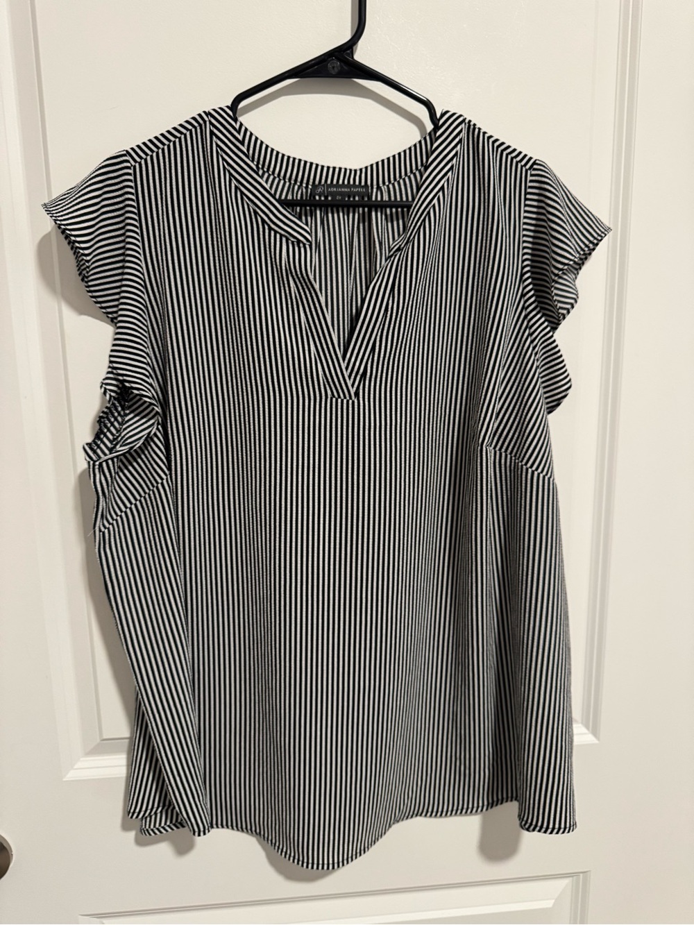 Adrianna Papell Black & White Vertical Stripe V-Neck Flutter Sleeve Top